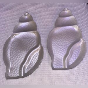 Set of 2 NWOT Sigrid Olsen Melamine Large Serving Platter Tray Conch Shell